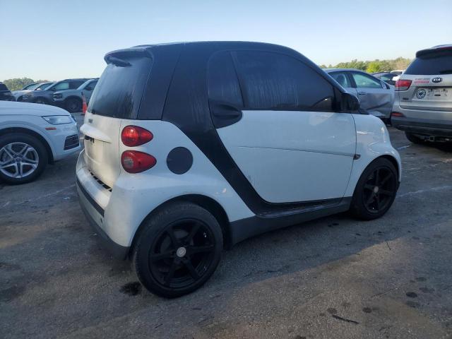 WMEEJ31X49K306265 - 2009 SMART FORTWO PURE WHITE photo 3