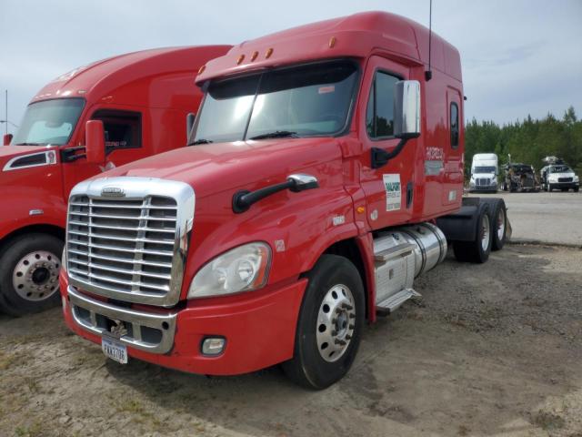 3AKJGLDV4GSGZ3946 - 2016 FREIGHTLINER CASCADIA 1 RED photo 2