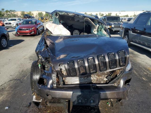 1C4PJLCX4JD587884 - 2018 JEEP CHEROKEE LATITUDE CHARCOAL photo 5