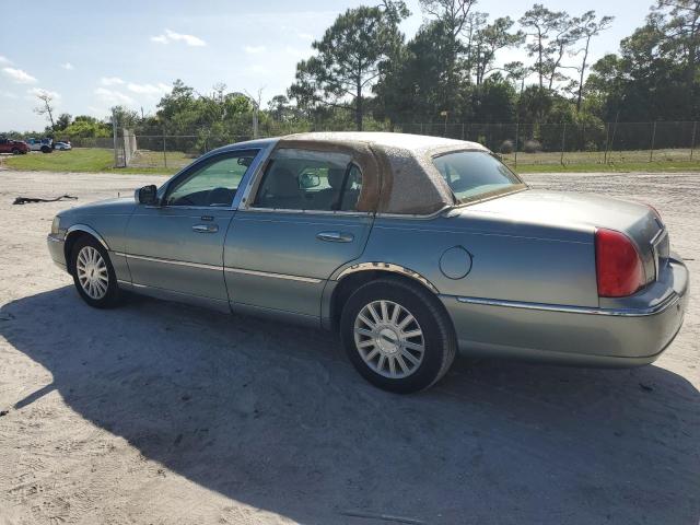 1LNHM81W64Y644937 - 2004 LINCOLN TOWN CAR EXECUTIVE Blau Foto 2