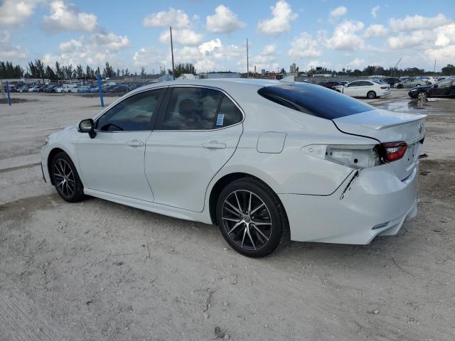 4T1G11AKXPU101840 - 2023 TOYOTA CAMRY SE NIGHT SHADE GRAY photo 2