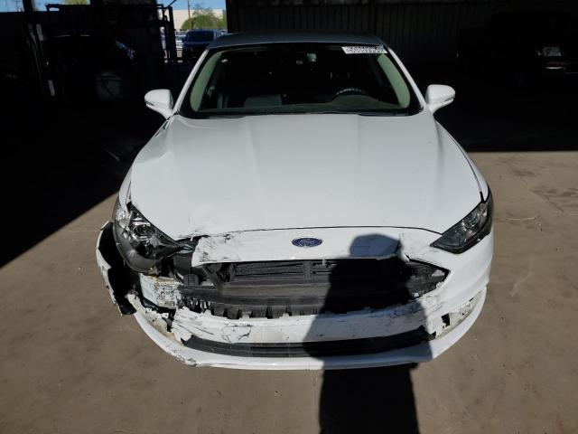 3FA6P0H76JR249501 - 2018 FORD FUSION SE WHITE photo 5