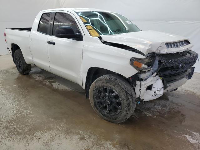 5TFRY5F19LX267355 - 2020 TOYOTA TUNDRA DOUBLE CAB SR/SR5 WHITE photo 4