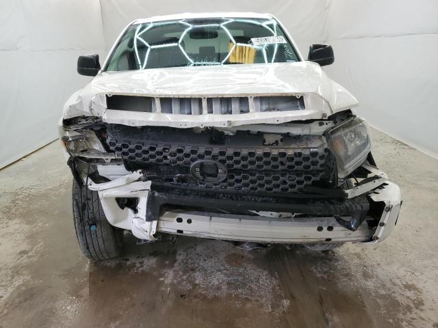 5TFRY5F19LX267355 - 2020 TOYOTA TUNDRA DOUBLE CAB SR/SR5 WHITE photo 5