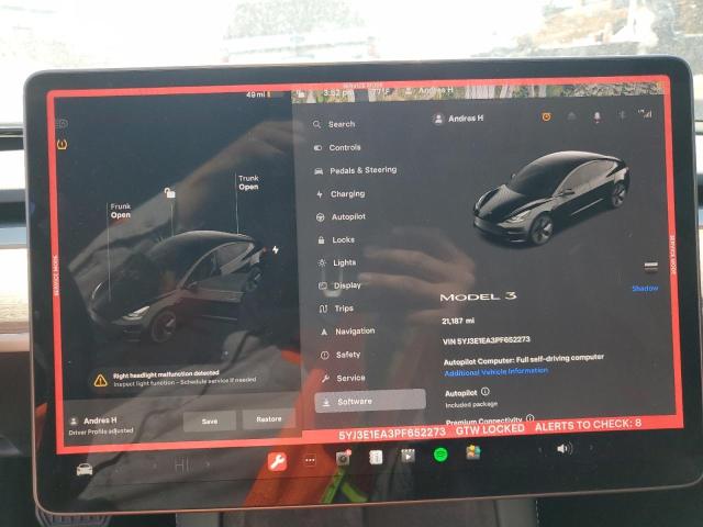 5YJ3E1EA3PF652273 - 2023 TESLA MODEL 3 Schwarz Foto 9