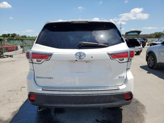 5TDKKRFH6FS105927 - 2015 TOYOTA HIGHLANDER XLE WHITE photo 6