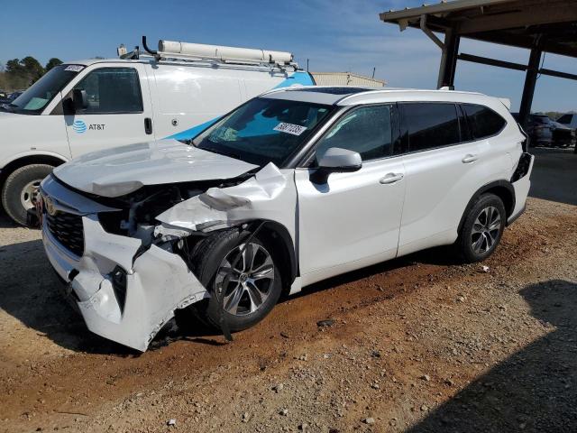 5TDGZRAH9NS092131 - 2022 TOYOTA HIGHLANDER XLE 白色 照片 1