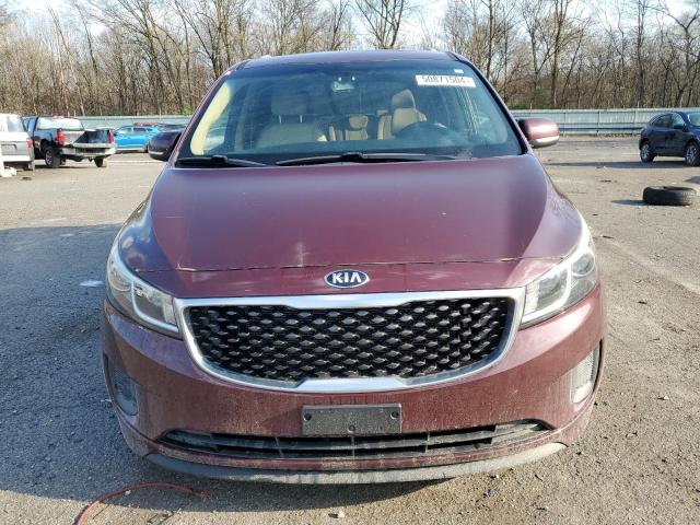 KNDMB5C18F6024131 - 2015 KIA SEDONA LX BURGUNDY photo 5