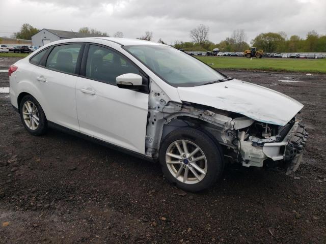 1FADP3F21GL397868 - 2016 FORD FOCUS SE WHITE photo 4