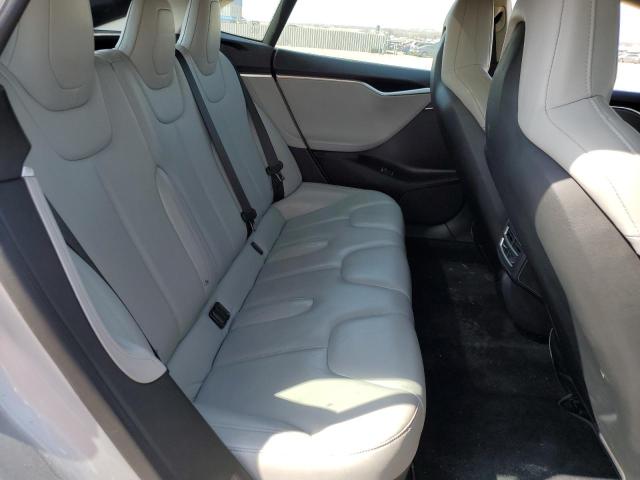 5YJSA1E25GF142104 - 2016 TESLA MODEL S SILVER photo 10