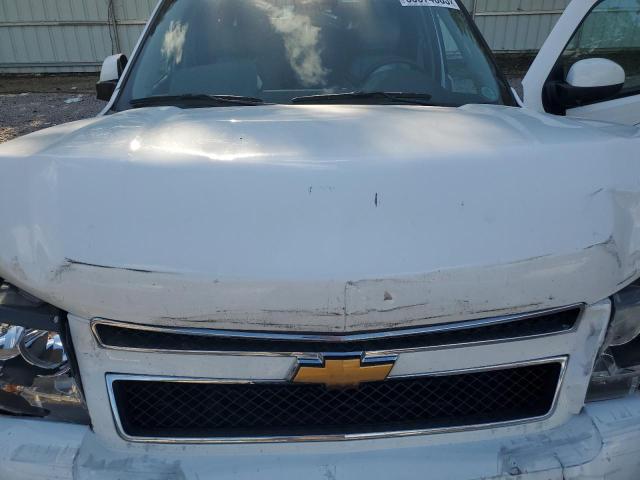 1GNSKJE79CR121163 - 2012 CHEVROLET SUBURBAN K1500 LT WHITE photo 12