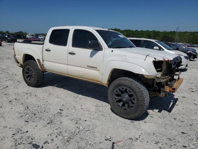 3TMJU62N88M057351 - 2008 TOYOTA TACOMA DOUBLE CAB PRERUNNER WHITE photo 4