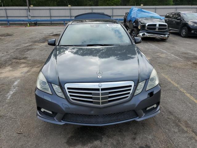 WDDHF7CB0AA028437 - 2010 MERCEDES-BENZ E 550 GRAY photo 5