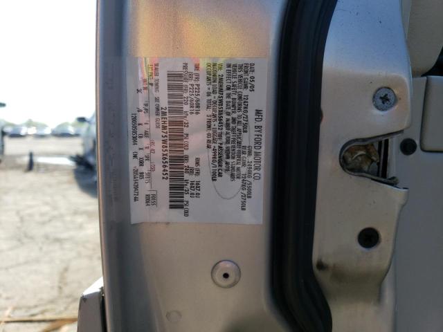 2MEHM75W85X656452 - 2005 MERCURY GRAND MARQ LS SILVER photo 12