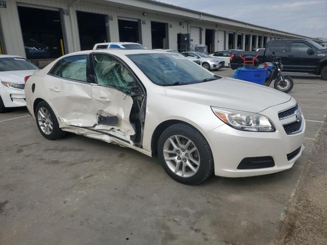 1G11D5RR4DF107538 - 2013 CHEVROLET MALIBU 1LT WHITE photo 4