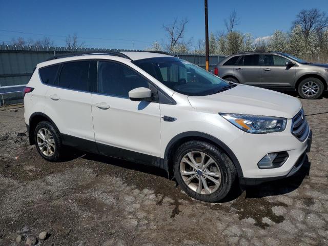 1FMCU0HD6JUB37345 - 2018 FORD ESCAPE SEL WHITE photo 4