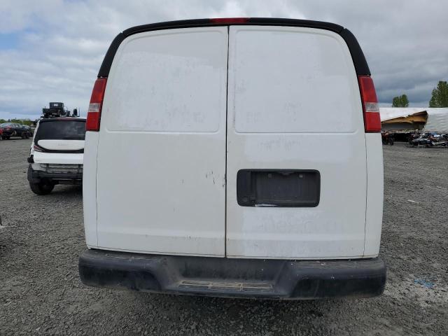 1GCWGAF14H1213714 - 2017 CHEVROLET EXPRESS G2 WHITE photo 6