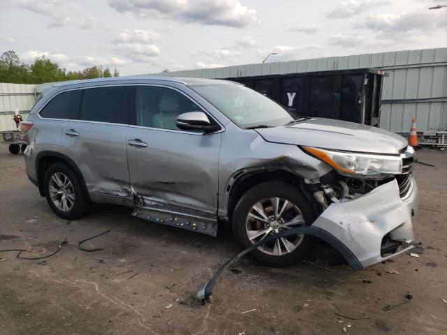 5TDJKRFH9FS206441 - 2015 TOYOTA HIGHLANDER XLE SILVER photo 4