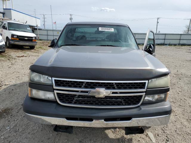 1GCEC19X97Z116127 - 2007 CHEVROLET SILVERADO C1500 CLASSIC GRAY photo 5