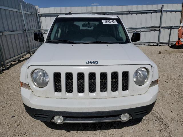 1J4NF4GB7BD240042 - 2011 JEEP PATRIOT LATITUDE WHITE photo 5