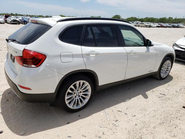 WBAVM1C56DVW43398 - 2013 BMW X1 SDRIVE28I WHITE photo 3