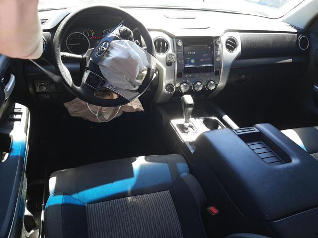 5TFUW5F12HX614581 - 2017 TOYOTA TUNDRA DOUBLE CAB SR/SR5 BLACK photo 8