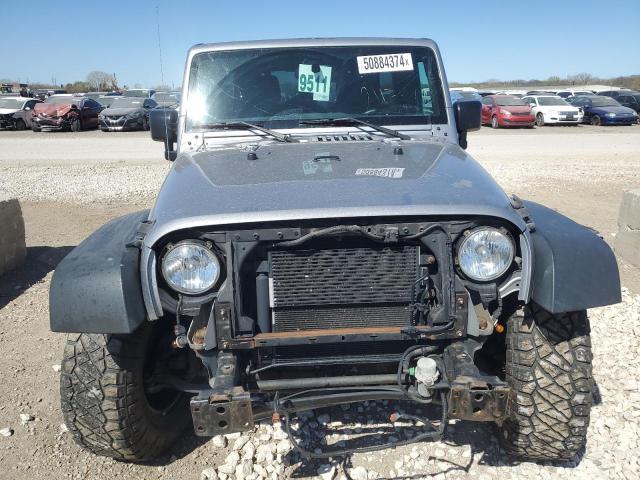 1C4BJWDGXGL247812 - 2016 JEEP WRANGLER U SPORT SILVER photo 5