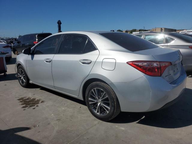 2T1BURHEXJC063664 - 2018 TOYOTA COROLLA L SILVER photo 2