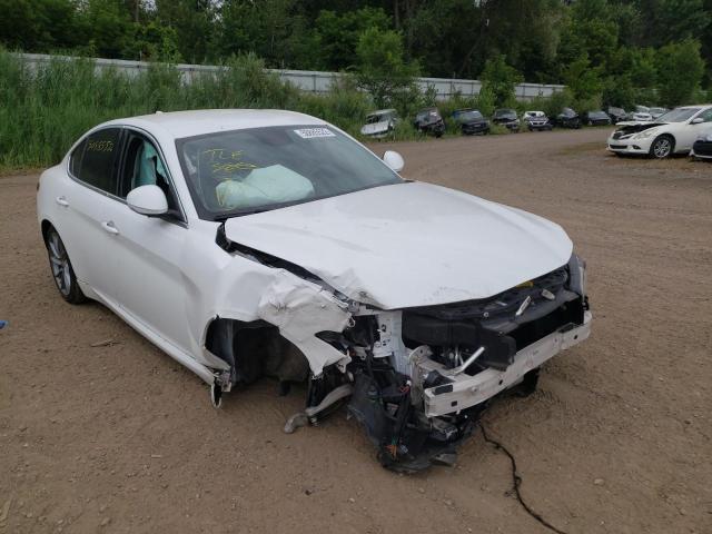 ZARFAEDN7H7544952 - 2017 ALFA ROMEO GIULIA Q4 თეთრი ფოტო 1