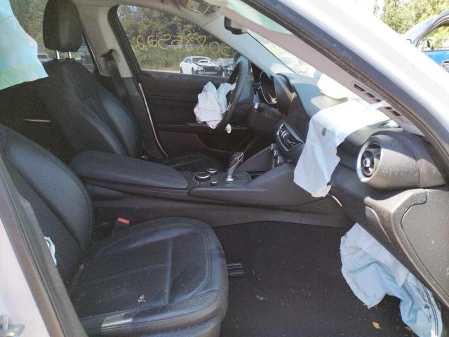 ZARFAEDN7H7544952 - 2017 ALFA ROMEO GIULIA Q4 თეთრი ფოტო 5