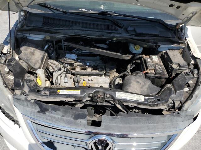 2C4RVABG9CR127669 - 2012 VOLKSWAGEN ROUTAN SE WHITE photo 12