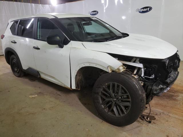 5N1BT3AA5PC793115 - 2023 NISSAN ROGUE S WHITE photo 4