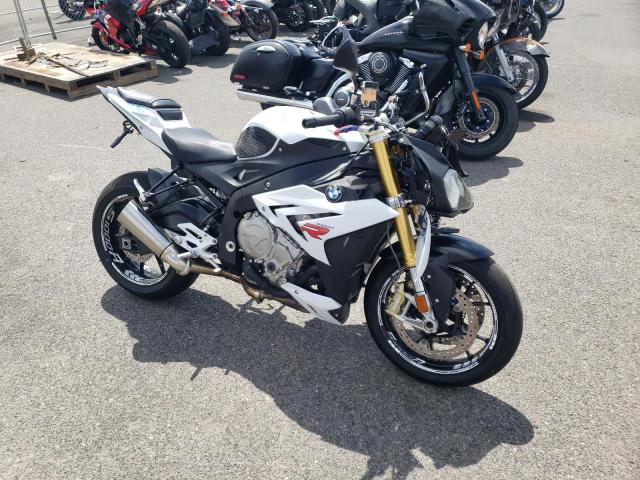 WB10D1208GZ696679 - 2016 BMW S 1000 R WHITE photo 1