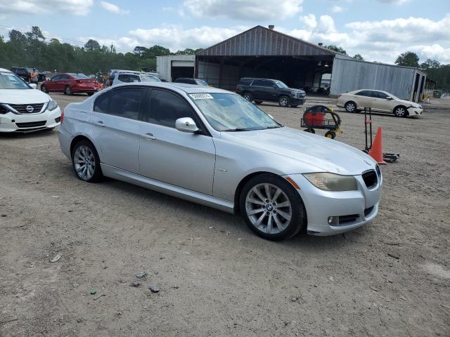 WBAPH7G54BNN02529 - 2011 BMW 328 I SILVER photo 4