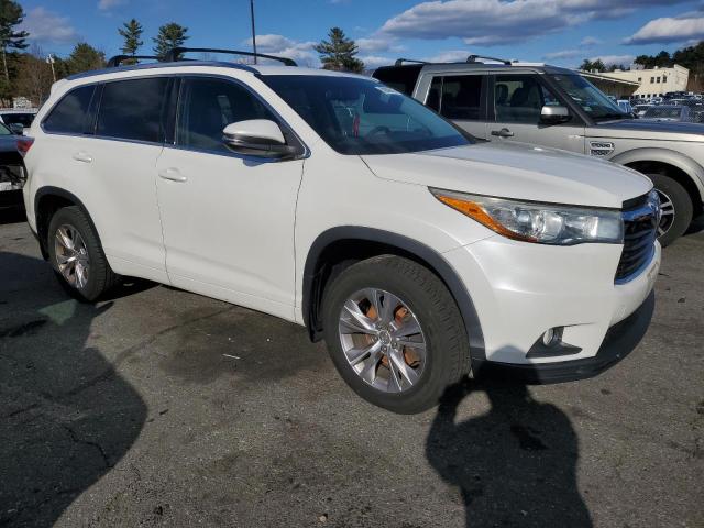 5TDJKRFH7FS157417 - 2015 TOYOTA HIGHLANDER XLE 白色 照片 4