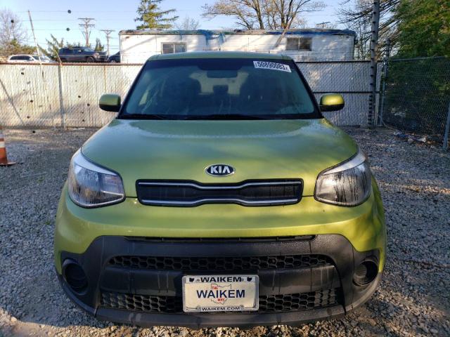 KNDJN2A21K7920165 - 2019 KIA SOUL GREEN photo 5