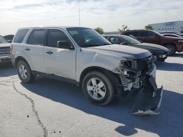 1FMCU0C79CKA57683 - 2012 FORD ESCAPE XLS WHITE photo 4