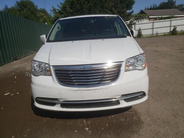 2C4RC1BG4FR628172 - 2015 CHRYSLER TOWN & COU TOURING თეთრი ფოტო 5