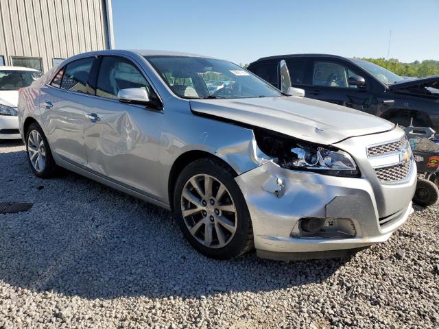 1G11H5SA7DF277398 - 2013 CHEVROLET MALIBU LTZ ვერცხლისფერი ფოტო 4