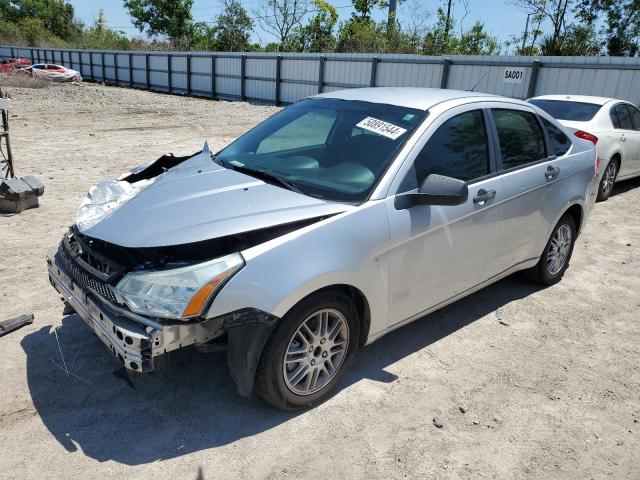 1FAHP3FNXAW221712 - 2010 FORD FOCUS SE SILVER photo 1