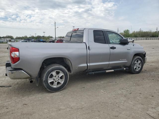 5TFUW5F1XEX414415 - 2014 TOYOTA TUNDRA DOUBLE CAB SR/SR5 SILVER photo 3
