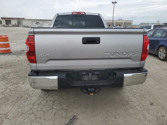 5TFUW5F1XEX414415 - 2014 TOYOTA TUNDRA DOUBLE CAB SR/SR5 SILVER photo 6