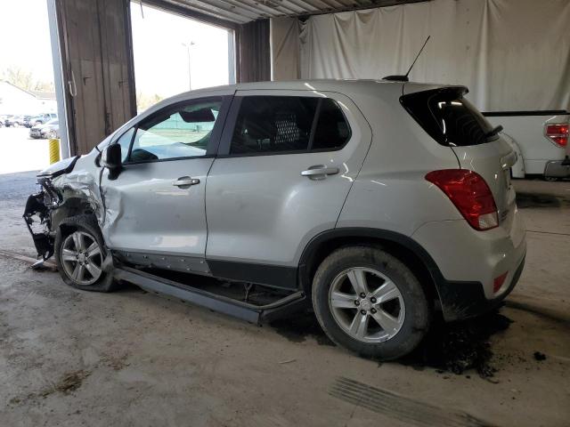 3GNCJKSB0LL291442 - 2020 CHEVROLET TRAX LS SILVER photo 2