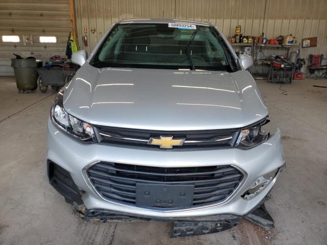 3GNCJKSB0LL291442 - 2020 CHEVROLET TRAX LS SILVER photo 5