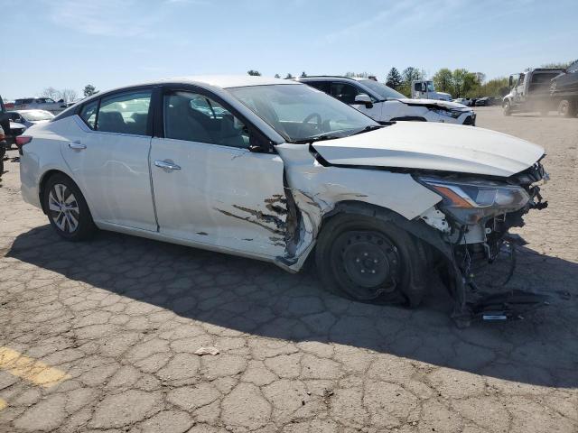 1N4BL4BV4LN323769 - 2020 NISSAN ALTIMA S WHITE photo 4