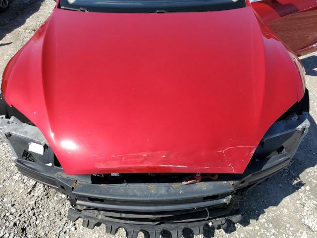 5YJSA1S12EFP65799 - 2014 TESLA MODEL S RED photo 11