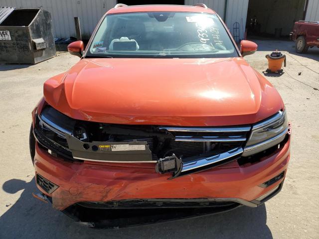 3VV4B7AX0KM165600 - 2019 VOLKSWAGEN TIGUAN SEL PREMIUM ORANGE photo 5