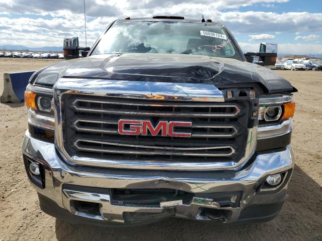 1GT12TE88GF298707 - 2016 GMC SIERRA K2500 SLT BLACK photo 5