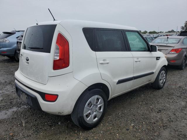 KNDJT2A53D7525570 - 2013 KIA SOUL WHITE photo 3