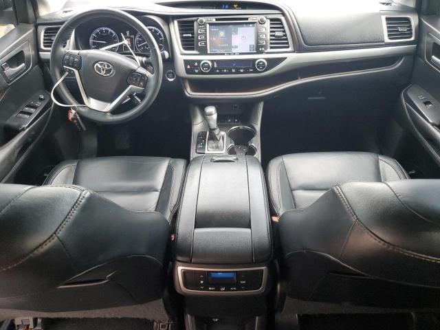 5TDJKRFH2GS300405 - 2016 TOYOTA HIGHLANDER XLE 白色 照片 8